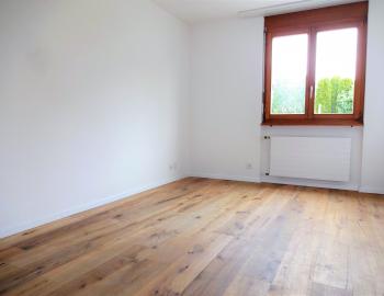 Neu renovierte, grosszügige Gartenwohnung an ruhiger und sonniger Lage - Bild# 8