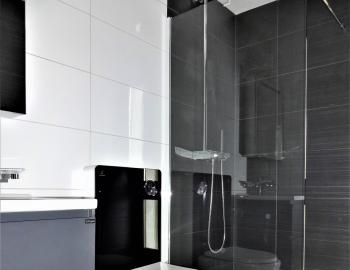 Neu renovierte, grosszügige Gartenwohnung an ruhiger und sonniger Lage - Bild# 10