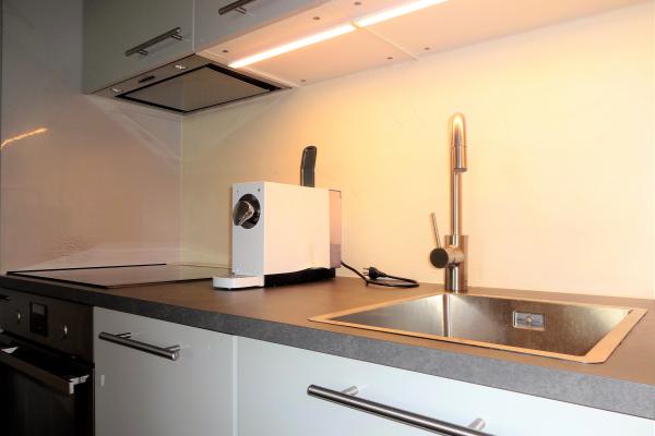 Wunderschöne 2.- Zimmerwohnung an ruhiger, idyllischer Hanglage - Bild# 3