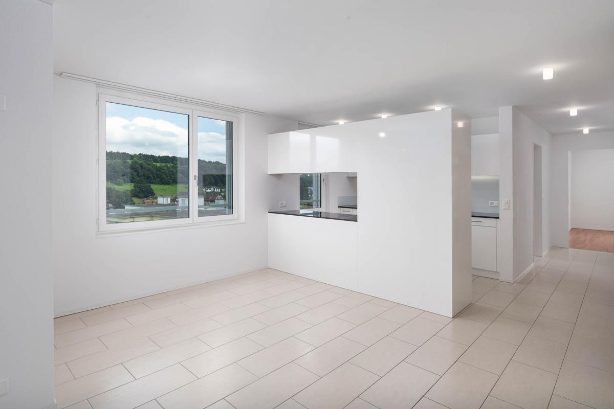 Sehr schöne, moderne und zentrale 3.5-Zimmerwohnung mit zwei Balkone - Bild# 5