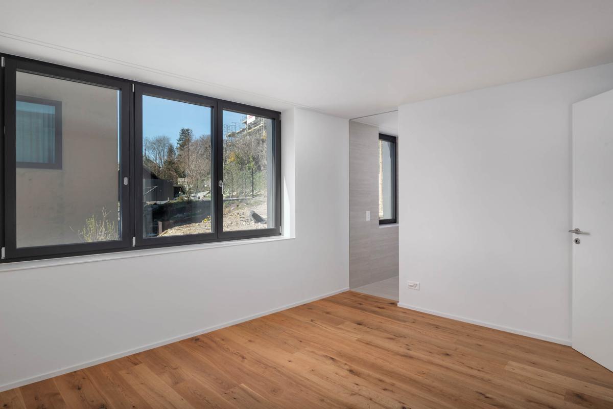 Exklusive und hochwertige 4.5-Zimmer-Terrassenwohnung - Ihr Traumdomizil mit Seesicht in Uerikon / ZH - Bild# 9