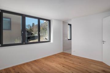 Exklusive und hochwertige 4.5-Zimmer-Terrassenwohnung - Ihr Traumdomizil mit Seesicht in Uerikon / ZH - Bild# 9