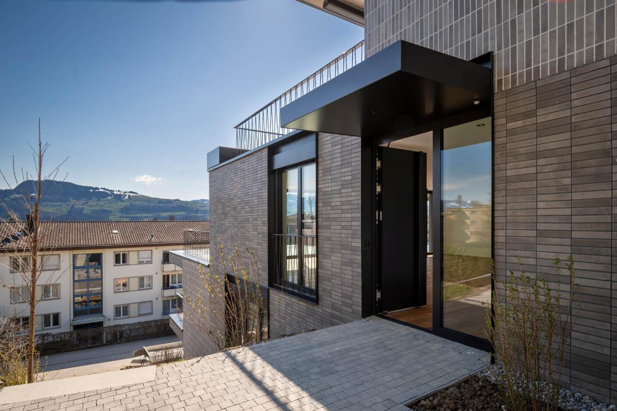 Exklusive und hochwertige 4.5-Zimmer-Terrassenwohnung - Ihr Traumdomizil mit Seesicht in Uerikon / ZH - Bild# 4