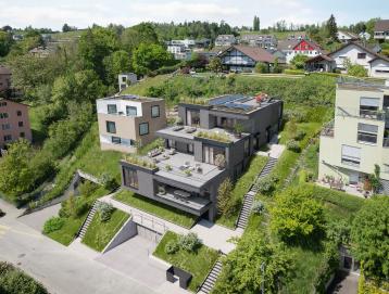 Exklusive und hochwertige 4.5-Zimmer-Terrassenwohnung - Ihr Traumdomizil mit Seesicht in Uerikon / ZH - Bild# 1