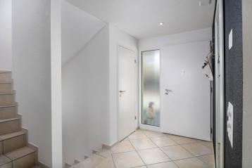 Doppeleinfamilienhaus an einer familienfreundlichen, sonnigen und zentralen Lage in Geuensee / LU - Bild# 3