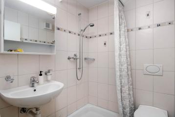 Doppeleinfamilienhaus an einer familienfreundlichen, sonnigen und zentralen Lage in Geuensee / LU - Bild# 13