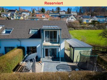 Doppeleinfamilienhaus an einer familienfreundlichen, sonnigen und zentralen Lage in Geuensee / LU - Bild# 1